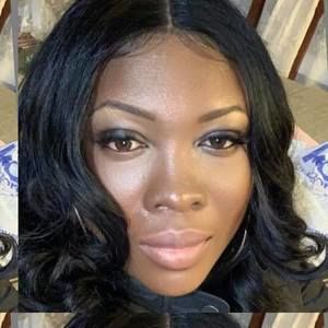 Meet your Posher, Fay